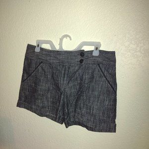 Women's size 13/ 14 shorts 🩳